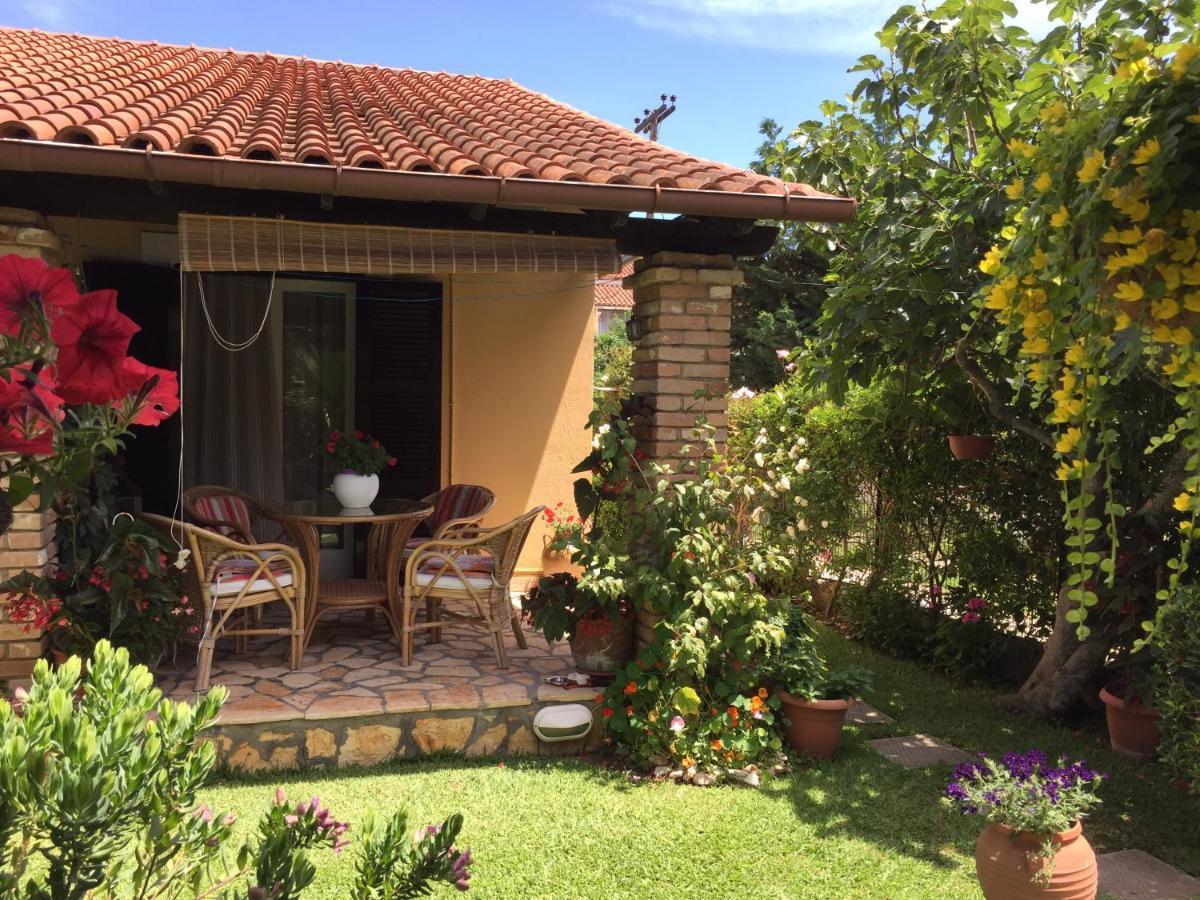 Villa Tina Country Beach Apartments Acharavi  Bagian luar foto