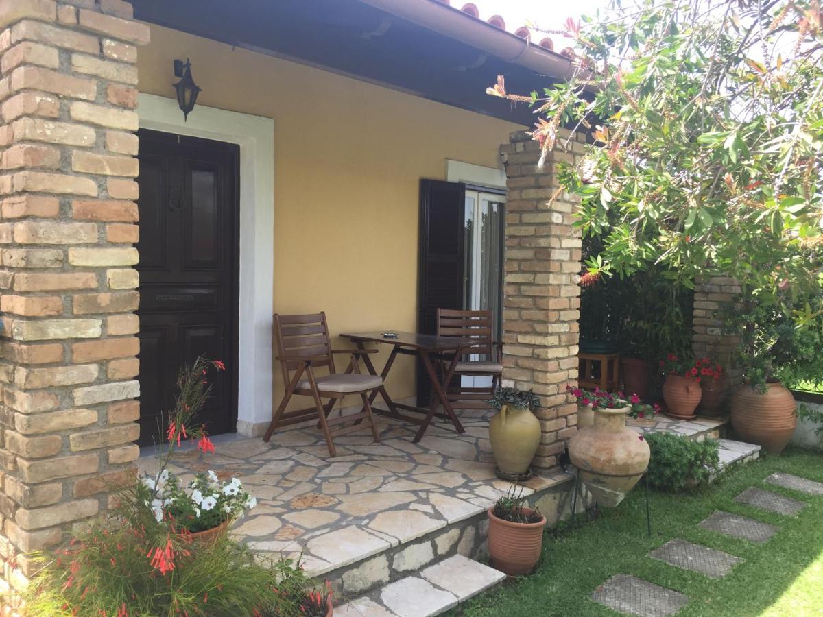 Villa Tina Country Beach Apartments Acharavi  Bagian luar foto