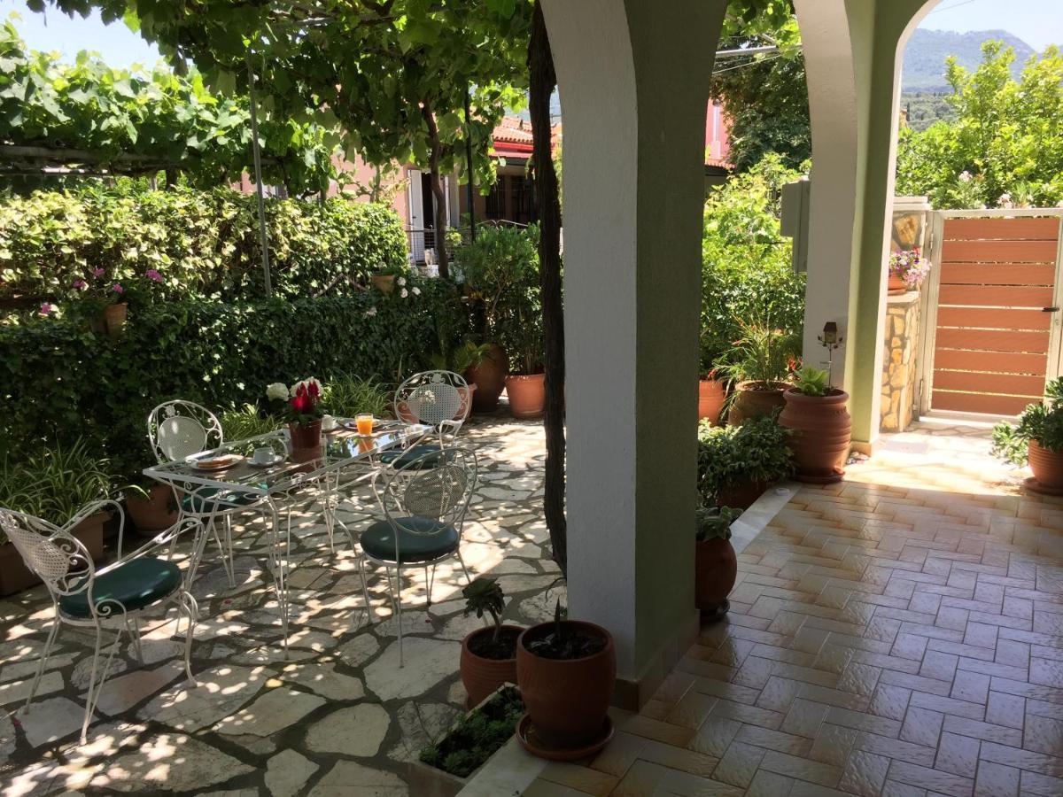 Villa Tina Country Beach Apartments Acharavi  Bagian luar foto