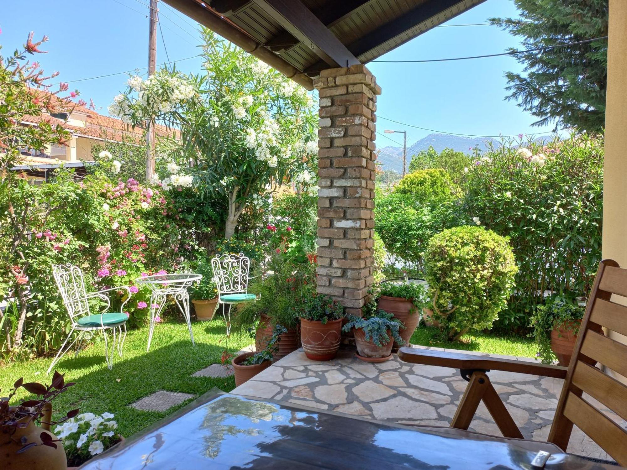 Villa Tina Country Beach Apartments Acharavi  Ruang foto